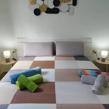 Air-conditioned Flat Casa Freesia 아파트 칼레타데푸스테