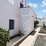 Apartment Air-conditioned Flat Casa Freesia *