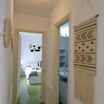 Air-conditioned Flat Casa Freesia Apartment