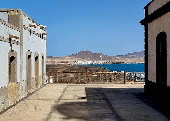 Air-conditioned Flat Casa Freesia カレタ・デ・フステ