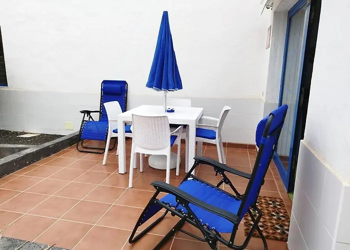 Air-conditioned Flat Casa Freesia * カレタ・デ・フステ