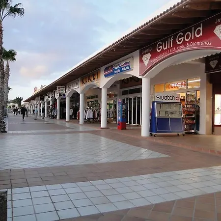 Air-conditioned Flat Casa Freesia *