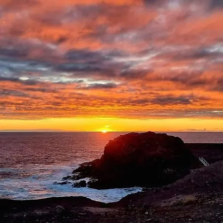 Air-conditioned Flat Casa Freesia * カレタ・デ・フステ
