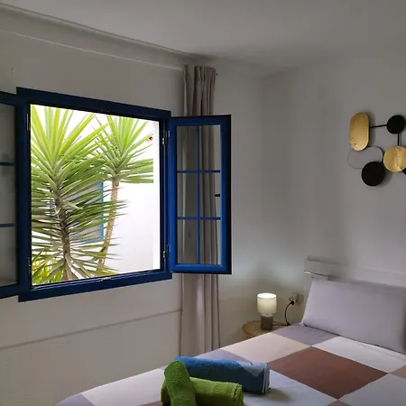 Air-conditioned Flat Casa Freesia カレタ・デ・フステ